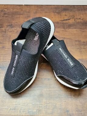 Michael Kors Kids Allie Sock Knit Slip-On Sneakers Black Crystal Accents Sz 1